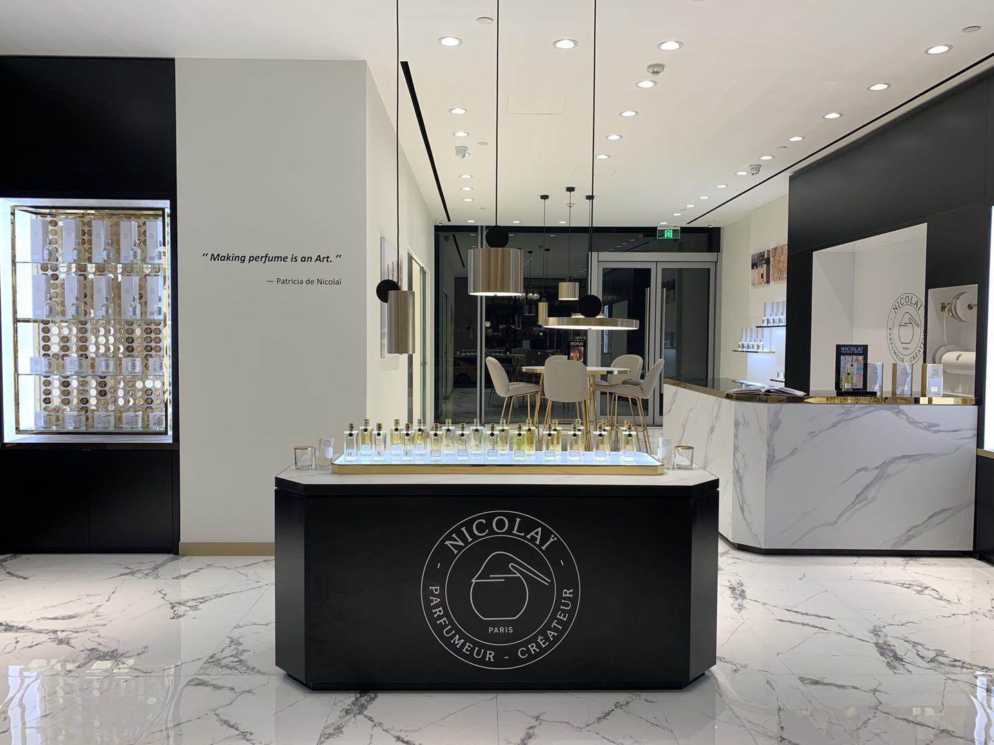 Salon Nicolai Parfumeur w Szanghaju