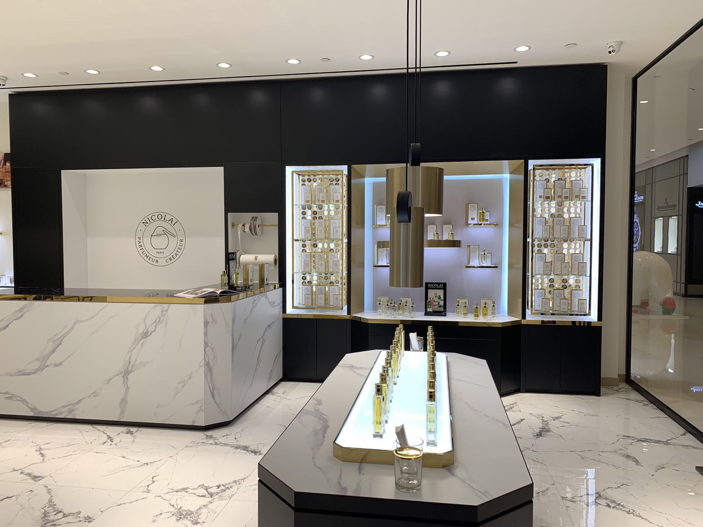 Salon Nicolai Parfumeur w Szanghaju