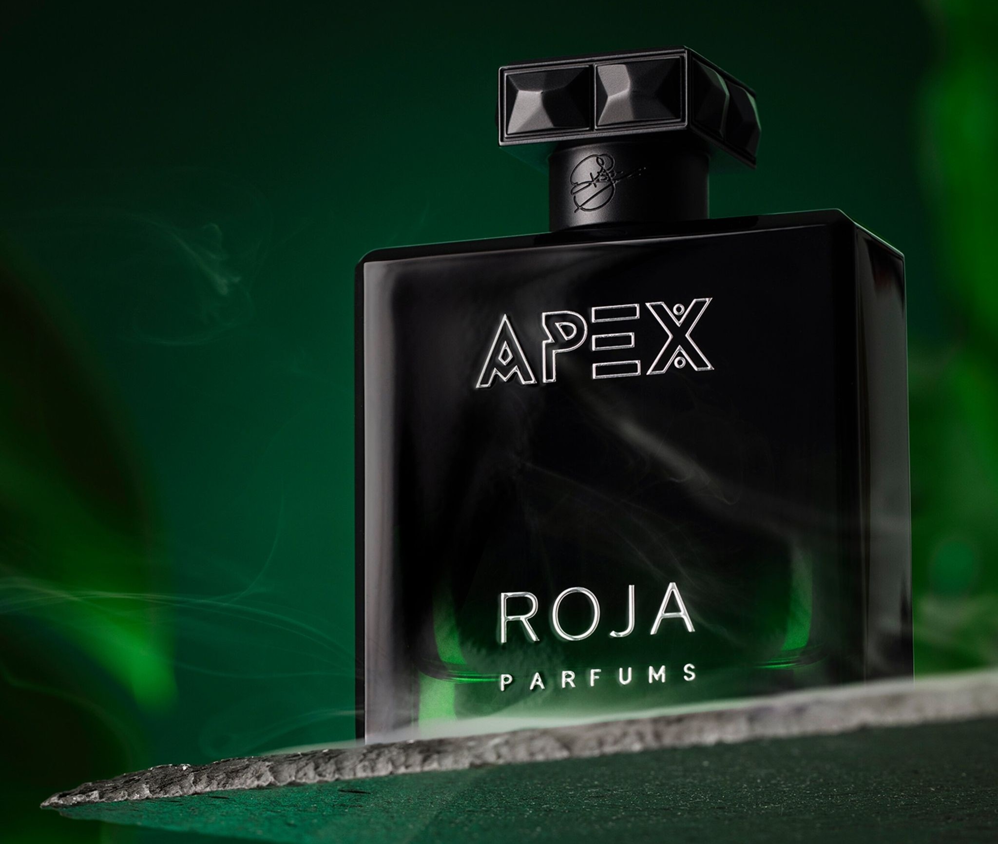 Roja Parfums Apex kampania
